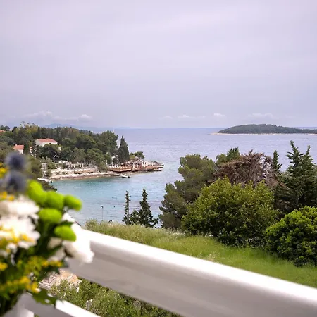 Апартаменты Blue Lagoon House